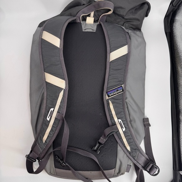 Patagonia Linked 16L Gray Backpack - Picture 4 of 6